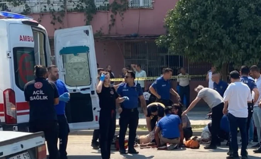 Adana'da Adliye Çıkışı Dehşet: Aileye Silahlı Saldırıda 1 Kişi Hayatını Kaybetti