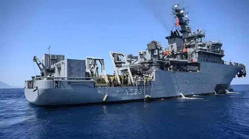 Girne Açıklarında batan Geminin Enkazına Ulaştı