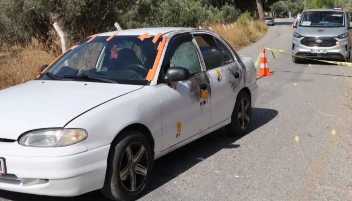 İzmir’de otomobilde kanlı infaz! 