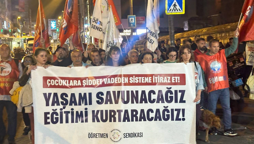 Okullarda artan şiddet ve saldırılar Kadıköy'de protesto edildi