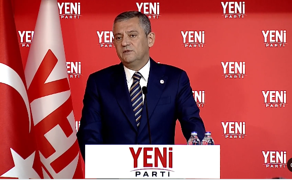 Özgür Özel', Fatma Hanım Buzdağının Sadece Görünen Yüzüdür!