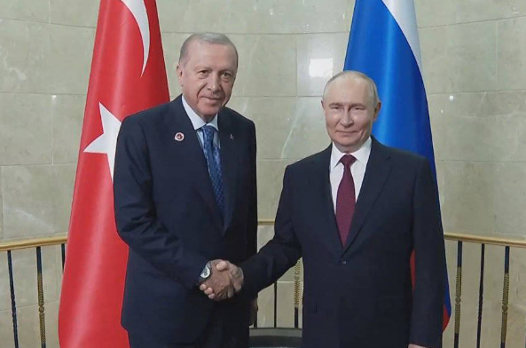 ŞİÖ Zirvesi’nde : Erdoğan ile Putin görüştü