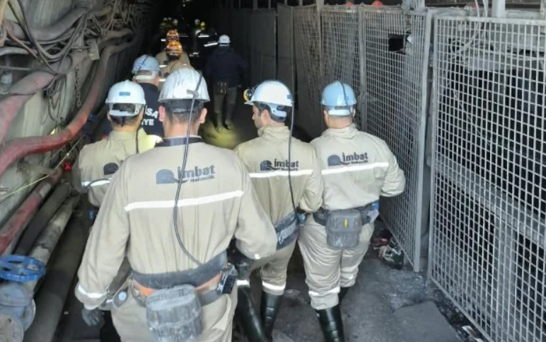 Soma'da Maden Ocağında Göçük: 2 İşçi Hayatını Kaybetti, Soruşturma Başlatıldı