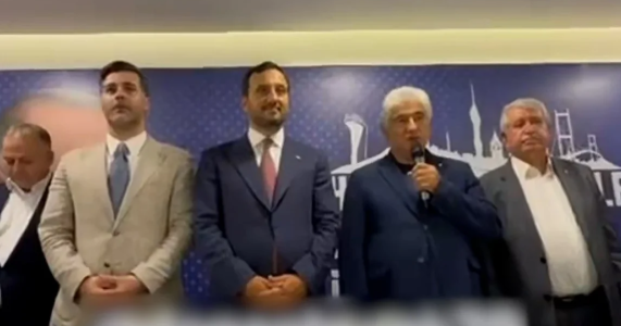 Üsküdar Seçimi Öncesi 4 CHP'li Meclis Üyesi İstifa Ederek AK Parti'ye Geçti
