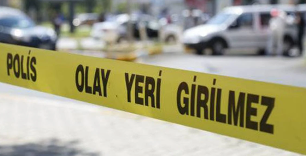 Manisa'da Kan Donduran Olay: Evlerinde Silahla Vurulmuş Halde Bulundular!