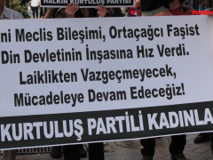 “KADINLARIMIZI ORTAÇAĞ’IN KÖR KARANLIKLARINA GÖTÜRÜP HAPSETMELERİNE İZİN VERMEYECEĞİZ”