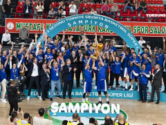 Anadolu Efes Şampiyon