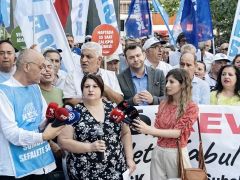 KESK, İKTİDARIN TOPLU SÖZLEŞME İÇİN ZAM TEKLİFİNE KARŞI ÜLKE GENELİNDE İŞ BIRAKTI