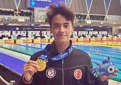 Milli yüzücü Kuzey Tunçelli: Hem Rekor Hem Altın Madalya