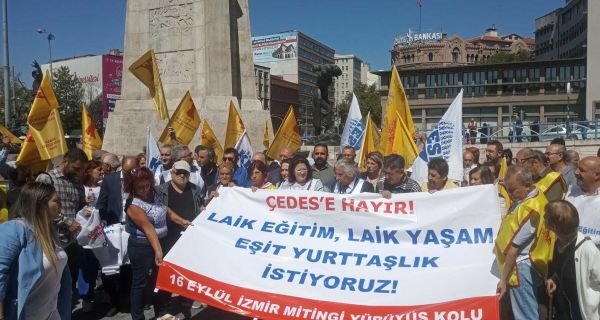 ÖĞRETMENLER, “LAİK EĞİTİM, LAİK YAŞAM, EŞİT YURTTAŞLIK” MİTİNGİ İÇİN ANKARA’DAN İZMİR’E DOĞRU YOLA ÇIKTI…