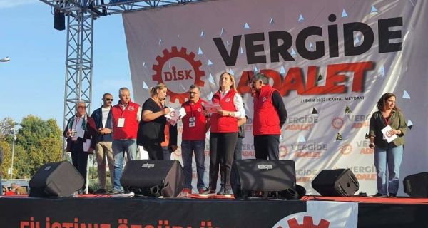 Kartal’da ‘vergi adaletsizliği’ eylemi