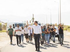 “İSKENDERUN’DA TEKNİK ÜNİVERSİTEDE ÖĞRENCİLERE YURT OLMADIĞI İÇİN ÇADIRLAR KALACAK YER OLARAK GÖSTERİLİYOR”