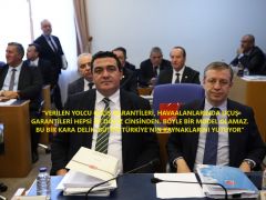 “VERİLEN YOLCU GEÇİŞ GARANTİLERİ, HAVAALANLARINDA UÇUŞ GARANTİLERİ HEPSİ DE DÖVİZ CİNSİNDEN. BÖYLE BİR MODEL OLAMAZ. BU BİR KARA DELİK. BÜTÜN TÜRKİYE’NİN KAYNAKLARINI YUTUYOR”