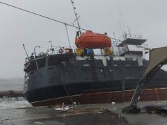 Zonguldak açıklarında ‘Kafkametler’ adlı kuru yük gemisinin ise mendireğe çarpması sonucu battı