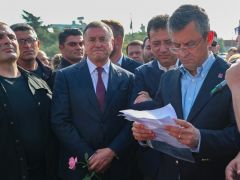 ÖZGÜR ÖZEL, TARIM ARAZİLERİ VE ZEYTİNLİKLERİ İÇİN 112 GÜNDÜR DİRENEN HATAY- DİKMECELİLERİ ZİYARET ETTİ: “MAHKEME KARARININ DERHAL UYGULANMASI GEREKLİ, TAKİPÇİSİ OLACAĞIZ”