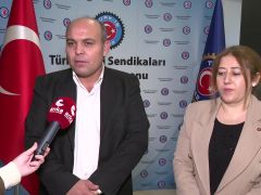 “ ‘SEMT PAZARLARINDA, İNSANLAR YERLERDEN ÇÜRÜK MEYVE TOPLAYIP EVLERİNE GÖTÜRMEK İÇİN NASIL MÜCADELE ETTİKLERİNİ BİR GÖRÜN’”