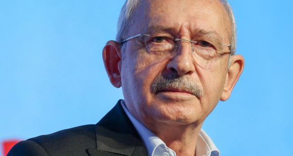 “KILIÇDAROĞLU KAZANIRSA, İSVEÇ’İ NATO’YA ALACAK DEDİN, SEN ALDIN. KILIÇDAROĞLU KAZANIRSA FAİZİ ARTIRIR DEDİN, FAİZLERİ ARTIRDIN”