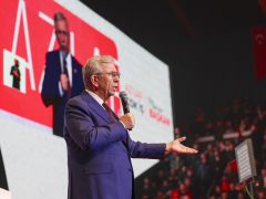 MANSUR YAVAŞ : “ÇALMADAN DA ÇALIŞILABİLECEĞİNİ HERKES GÖRÜYOR”