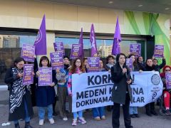 KADINLARDAN MEDENİ KANUN ÇALIŞTAYI’NA KARŞI EYLEM