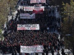 Atina’da özel üniversite krizi