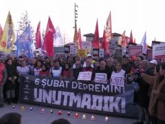 6 ŞUBAT DEPREMLERİNDE HAYATINI KAYBEDENLER, DEPREMİN BİRİNCİ YIL DÖNÜMÜNDE BEŞİKTAŞ’TA ANILDI