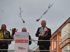 MANSUR YAVAŞ ELMADAĞ’DA:”KENDİ PARAMI HARCAMAYACAĞIM HİÇBİR YERE SİZİN TERTEMİZ PARANIZI HARCAMAM”