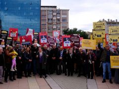 TOKİ mağdurları İstanbul ve Eskişehir’de seslerini duyurmak için eylem düzenledi