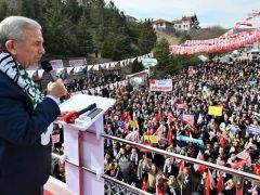 Mansur Yavaş’tan Bursa ve Ankara’da basılan bayraklara ilişkin açıklama