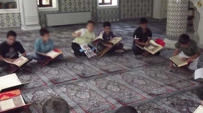 ‘Cumhuriyetin ilkelerini dinamitliyorlar’…