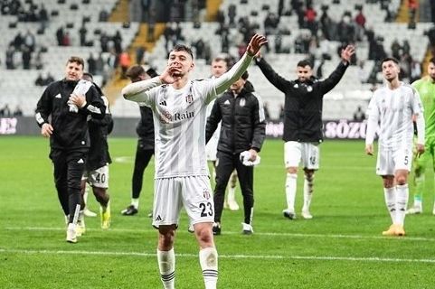 Beşiktaş kendi kimliğine büründü
