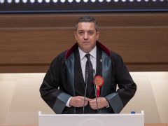 Avukatlar hakları için alanlara çıkıyor