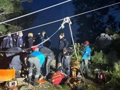 Antalya’da teleferik kabini parçalandı