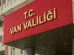 VAN VALİLİĞİ, İLDEKİ ETKİNLİK VE YÜRÜYÜŞLERİ 15 GÜN SÜREYLE YASAKLADI