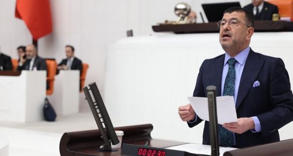 VELİ AĞBABA’DAN ALİ ERBAŞ’A LÜKS MAKAM ARACI ELEŞTİRİSİ