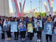 CHP, “ÜÇ FİDAN” İÇİN DOLMABAHÇE’YE YÜRÜDÜ…