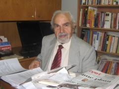 Dr. Erdal Atabek vefat etti