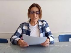 Kadını korumak üzerine politikalar üretmeyenler yüzünden eksiliyoruz