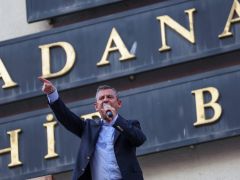 “Birisinin dediği gibi ‘Al ananı da git’ demeyecek, birisinin dediği gibi ‘Çiftçi milletin efendisidir’ diyeceğiz”