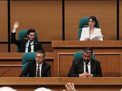 CHP’li Üsküdar Belediyesi, 30 taşınmazı vakıflardan geri aldı