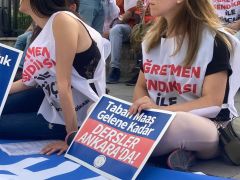 Özel sektör öğretmenleri TBMM önünde 19 gündür nöbette