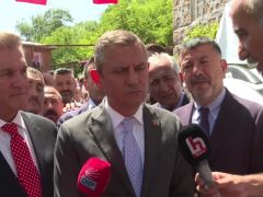 Özgür Özel Başbağlar’da: “Ülkenin bütün acılarına hep birlikte sahip çıkmamız gerekiyor”