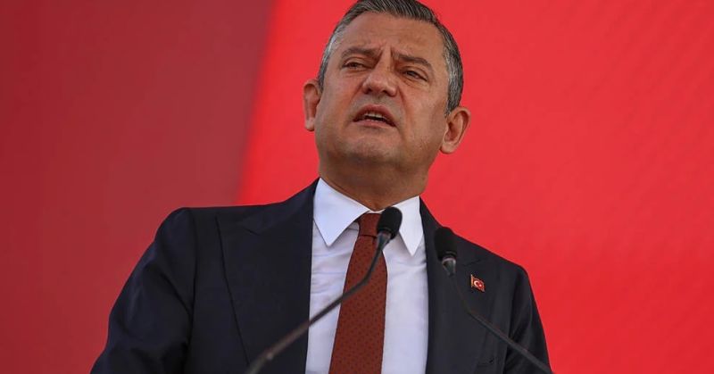 Özgür Özel, “ANAYASA’YA UYMAYANLA ANAYASA YAPMAYA GİRMEYİZ”