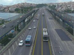 Haliç Köprüsü metrobüs yolundaki asfalt yenileme çalışması erken tamamlandı