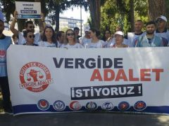 Sağlık çalışanları : Yoksuldan alıp zengine veren bu vergi düzeninin değişmesini istiyoruz