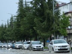 Ordu’da Cadde ve sokaklar su altında