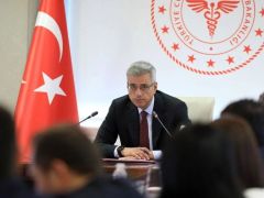 Bakan, Memişoğlu’ndan maymun çiçeği açıklaması