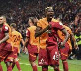 Galatasaray sahasında Beşiktaş’ı 2-1 mağlup etti