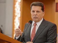 Esenyurt Belediye Başkanı Özer’, ‘İmralı’ya gitmemek sürece destek vermemek anlamına gelmiyor’