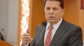 Esenyurt Belediye Başkanı Özer’, ‘İmralı’ya gitmemek sürece destek vermemek anlamına gelmiyor’