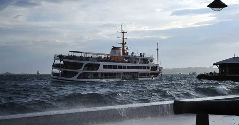 İstanbul’da vapur seferlerine hava muhalefeti…